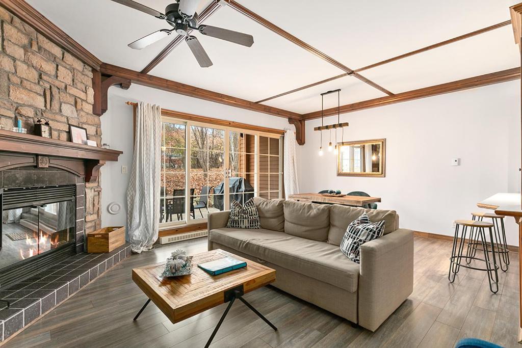 شقة Le Manoir 106-7 By Escapades Tremblant مونت تريمبلانت المظهر الخارجي الصورة
