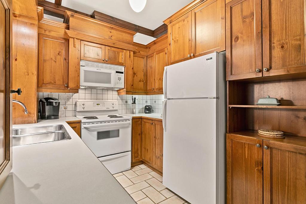 شقة Le Manoir 106-7 By Escapades Tremblant مونت تريمبلانت المظهر الخارجي الصورة